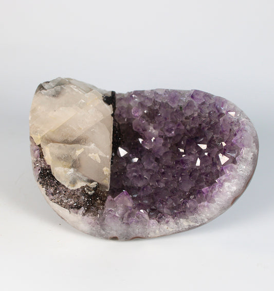 Amethist met Calciet & Hematiet - Collectors Piece