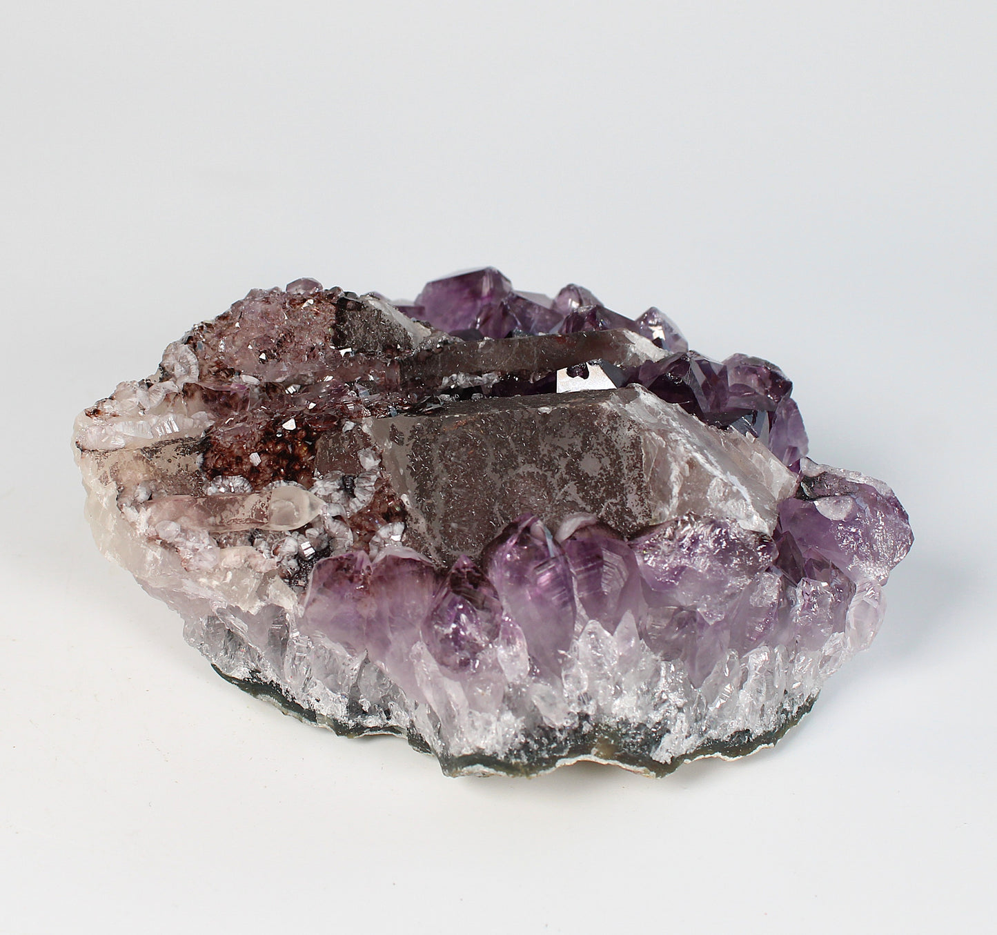 Amethist met Calciet & Hematiet - Collectors Piece